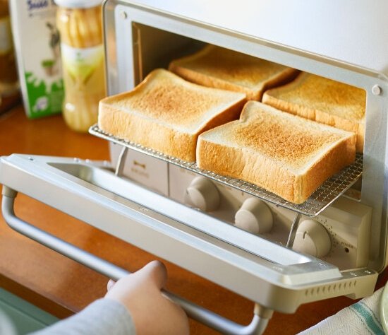 トースターの掃除方法｜頑固な焦げや汚れの落とし方、きれいに保つコツも解説