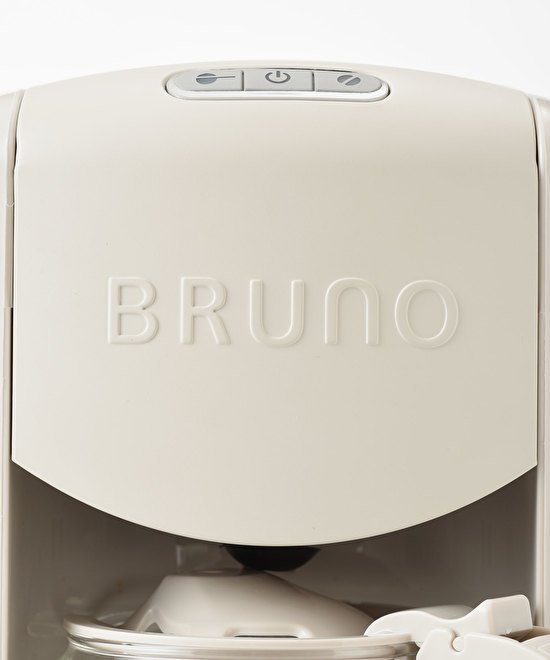7、BRUNOのロゴが入ったコーヒーメーカー.jpg